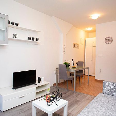 Apartments Silver Tree Split Luaran gambar